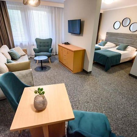 Hotel Osrodek Szkoleniowo Wypoczynkowy Galicya à Krynica-Zdrój Extérieur photo