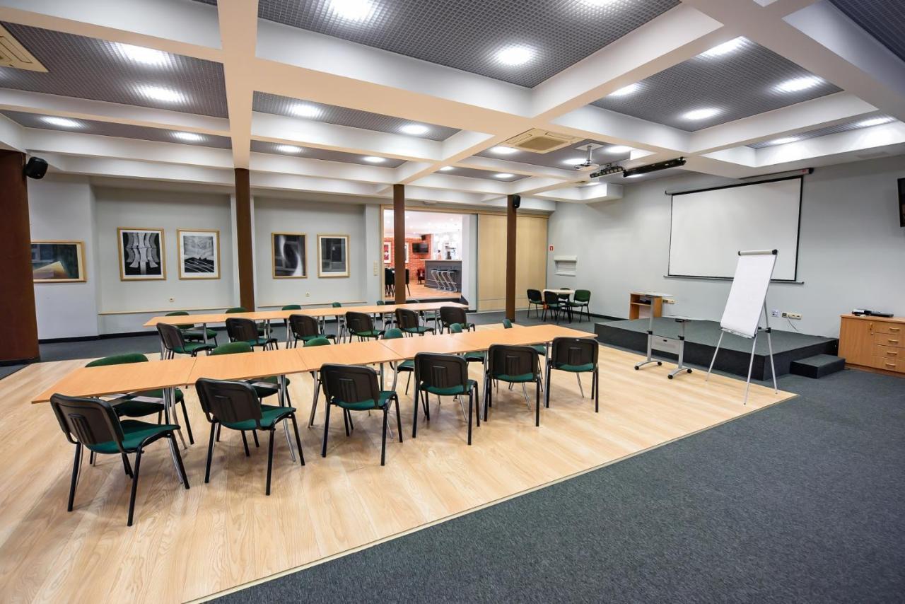 Hotel Osrodek Szkoleniowo Wypoczynkowy Galicya à Krynica-Zdrój Extérieur photo
