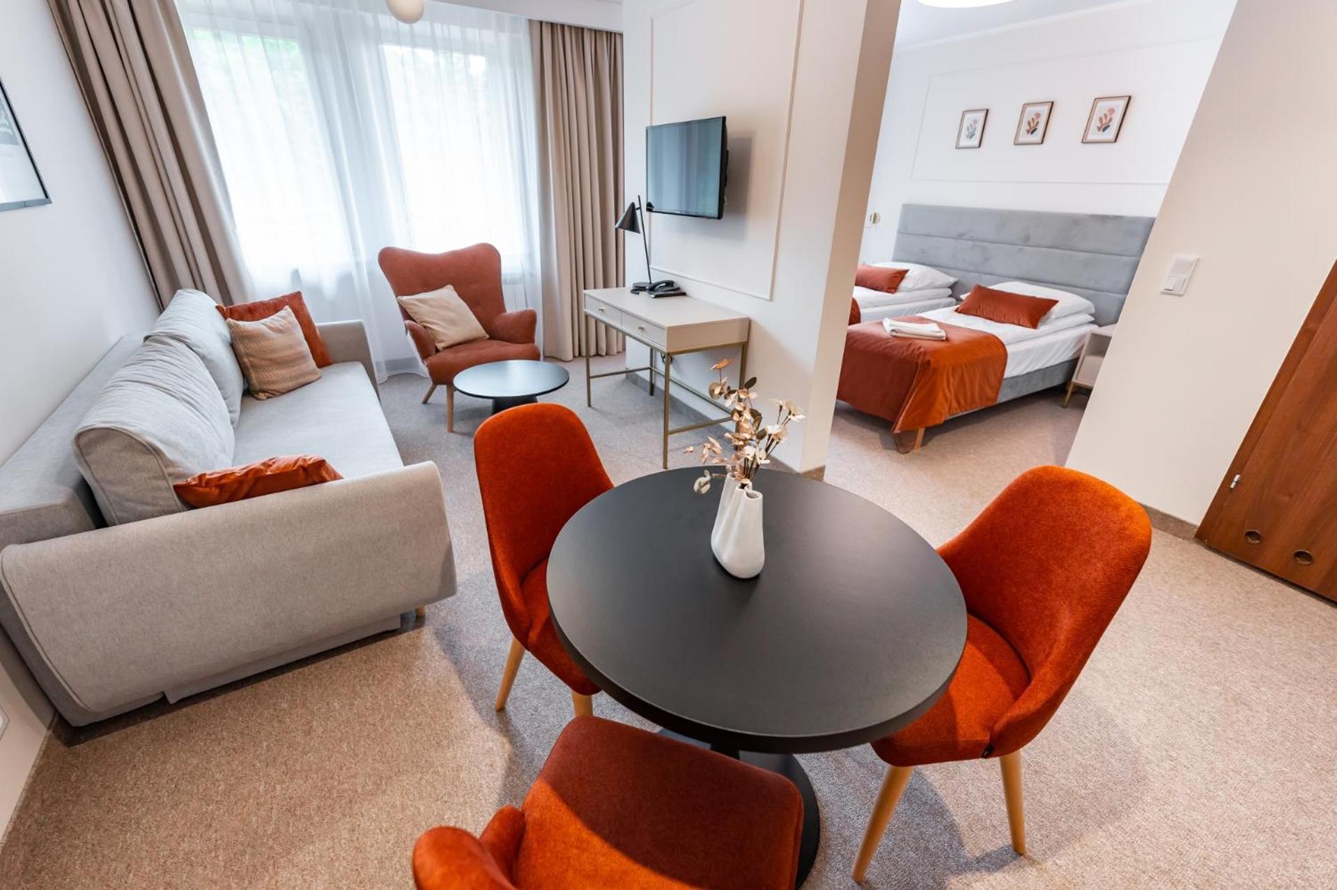 Hotel Osrodek Szkoleniowo Wypoczynkowy Galicya à Krynica-Zdrój Extérieur photo