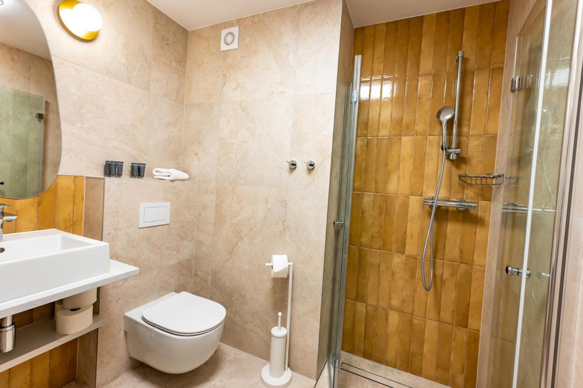 Hotel Osrodek Szkoleniowo Wypoczynkowy Galicya à Krynica-Zdrój Extérieur photo