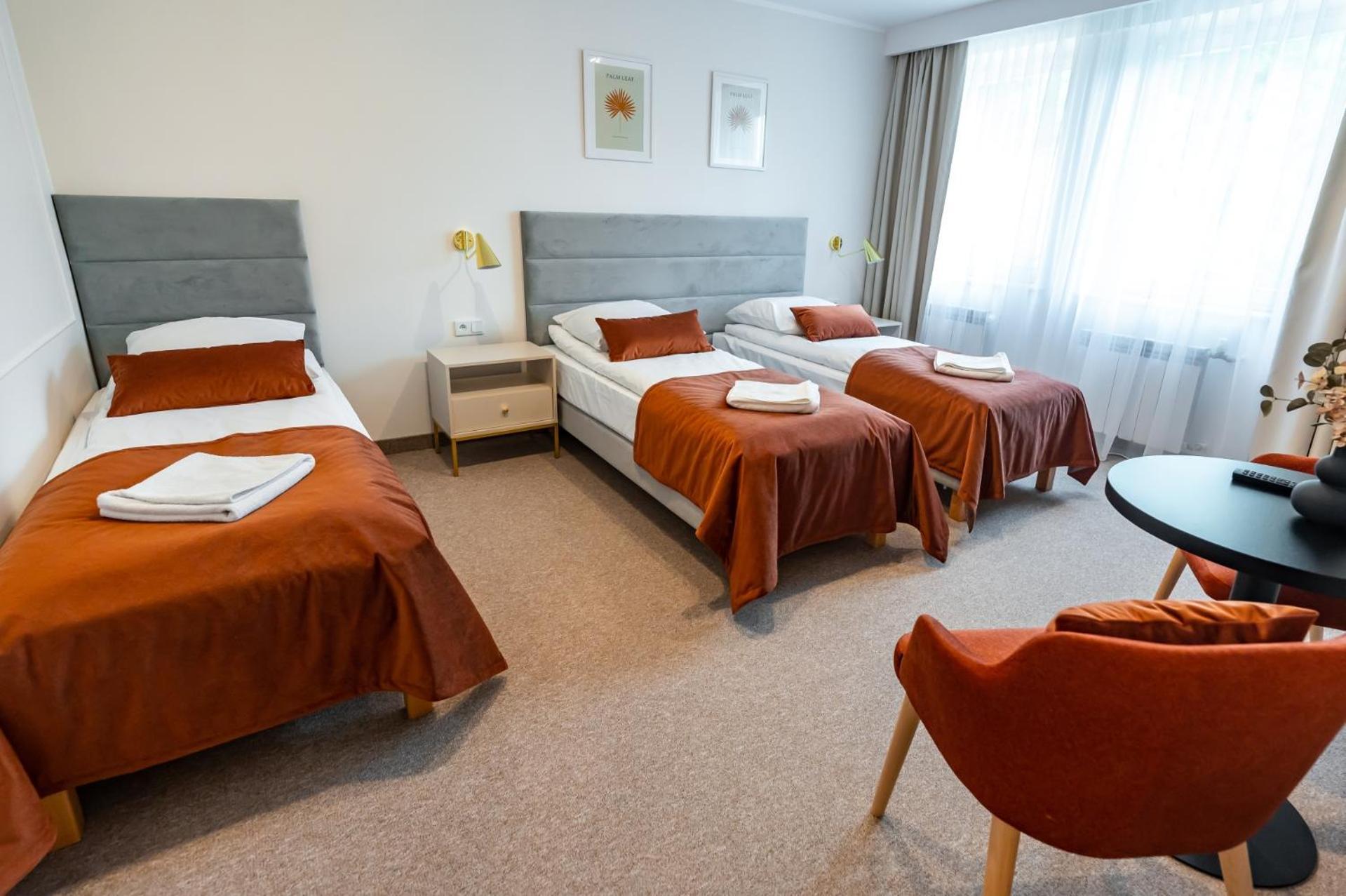 Hotel Osrodek Szkoleniowo Wypoczynkowy Galicya à Krynica-Zdrój Extérieur photo
