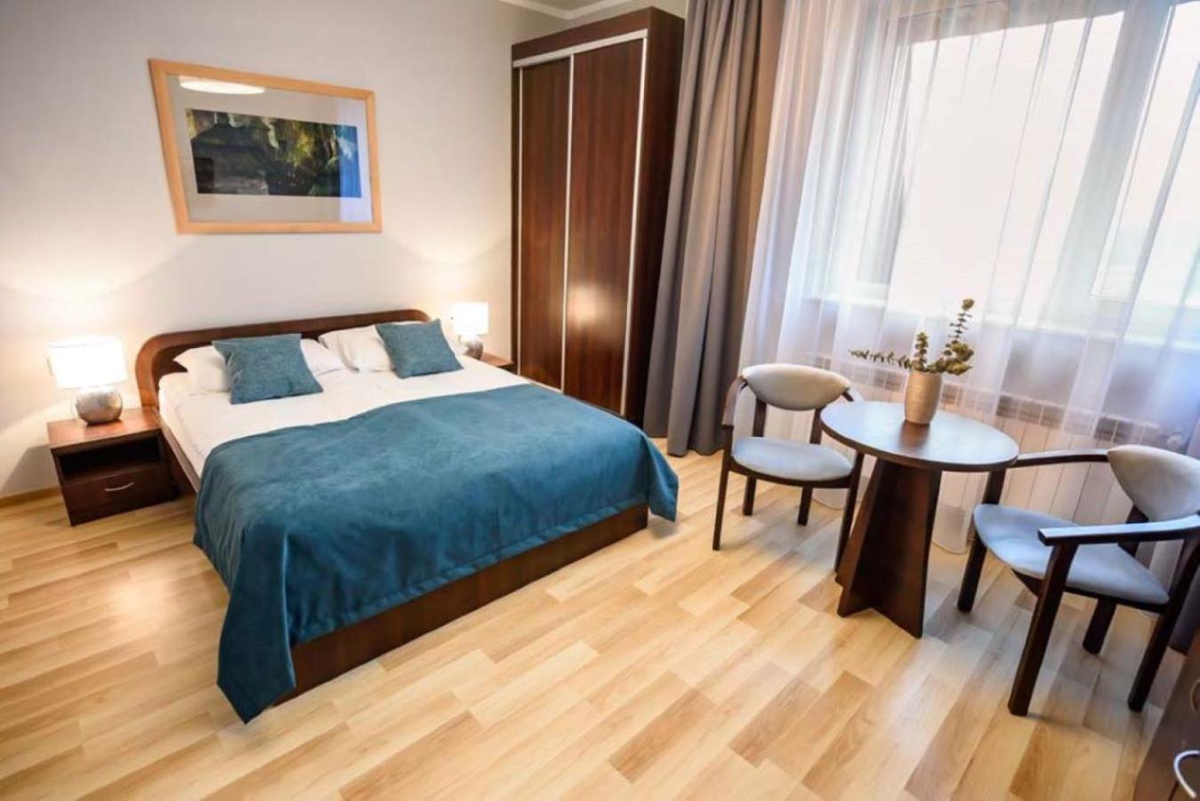 Hotel Osrodek Szkoleniowo Wypoczynkowy Galicya à Krynica-Zdrój Extérieur photo